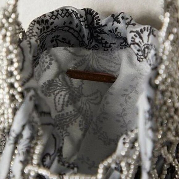 Free People Hayes Shoulder Bag - NWT - Picture 5 of 5